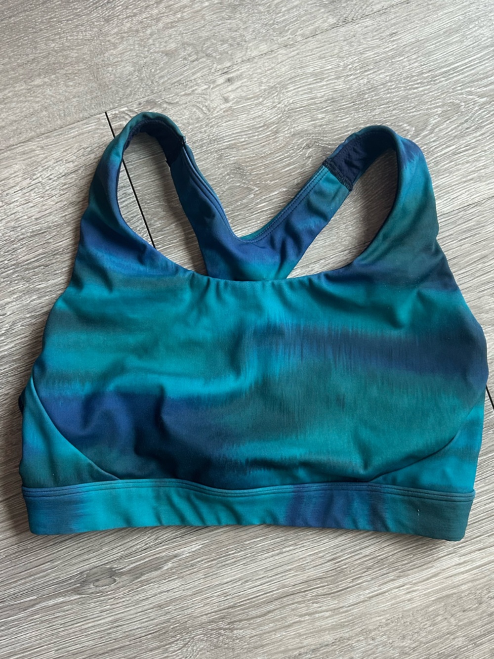 Athleta Blue/Teal Tie Dye Ultimate Sports Bra Size Small